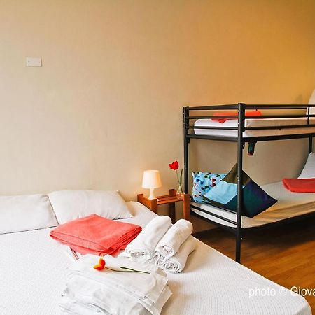Santangela Hostel & Rooms Менаджо Экстерьер фото