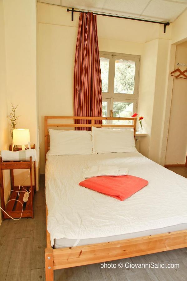 Santangela Hostel & Rooms Менаджо Экстерьер фото